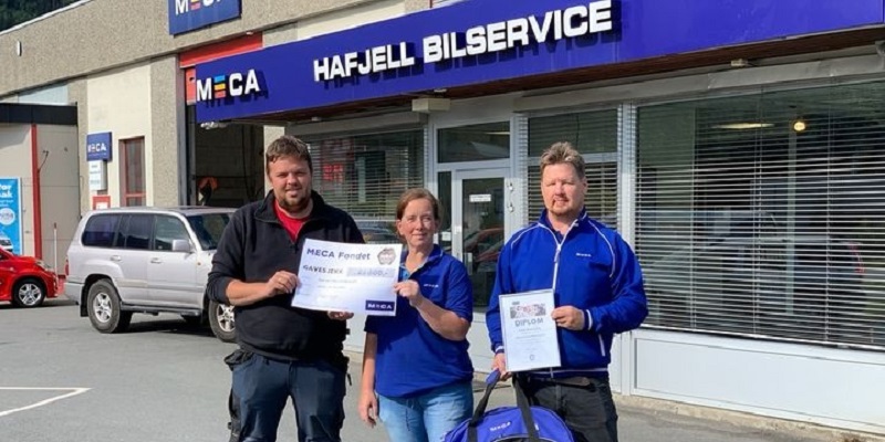 MECA selger deler ut MECA fondet juli 2022 til to ansatte hos Hafjell Bilservice
