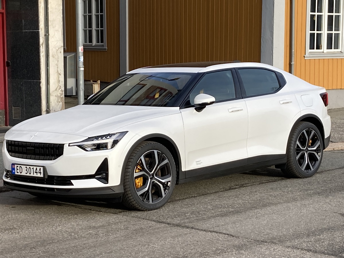 Hvit Polestar 2