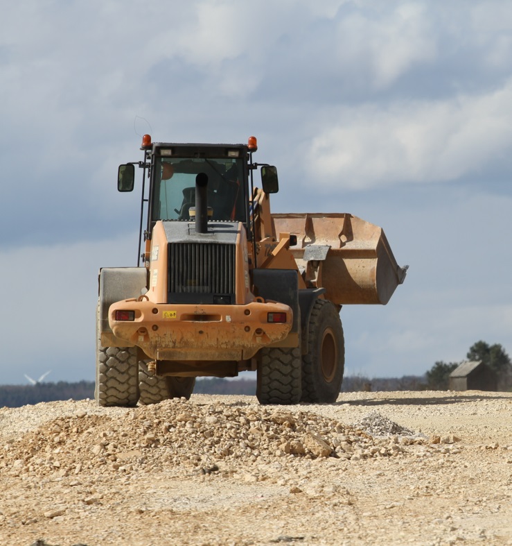 Hjullaster ute på anlegg
